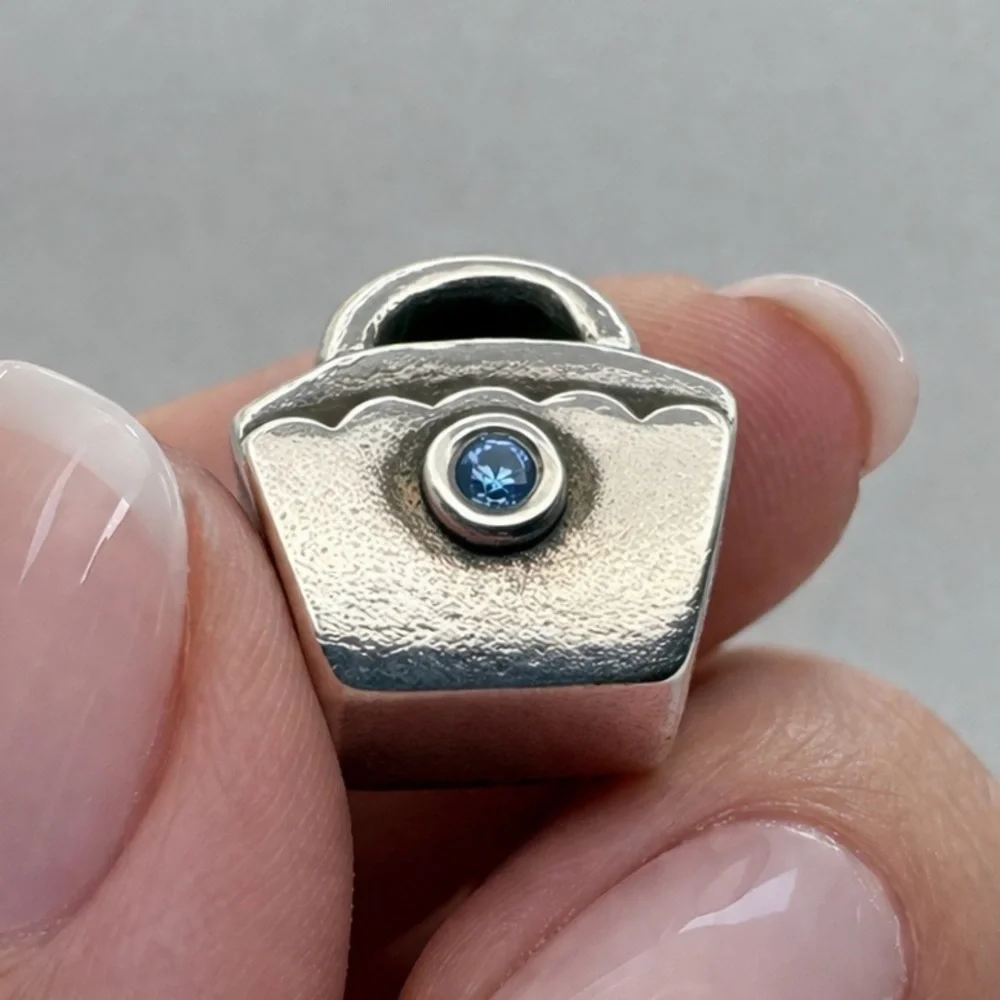 Pandora Blue CZ Scalloped Purse Sterling Silver Charm - Picture 1 of 3